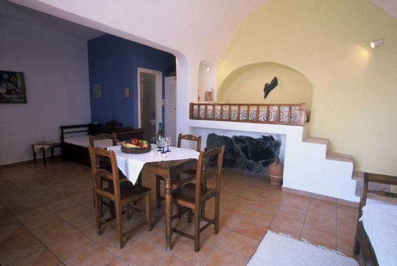 Mardanza Krokos Suites Imerovigli  Exterior foto